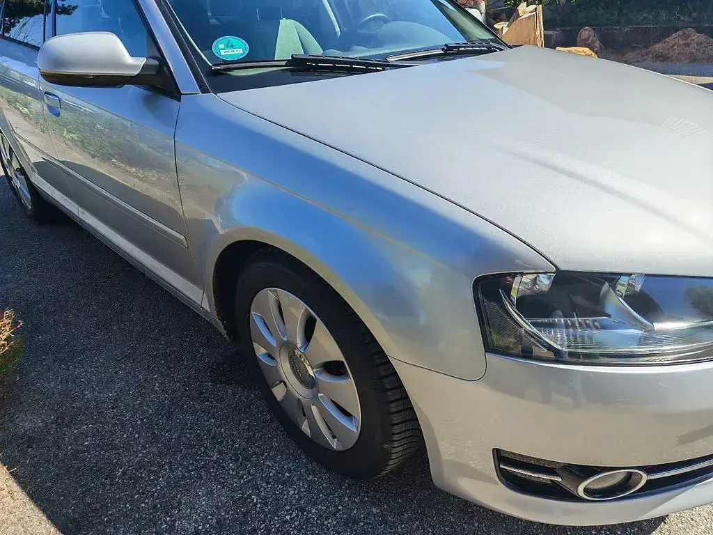 Używany Audi A3 Ambiente 200 KM (147 kW) 2010 Srebrny Hatchback