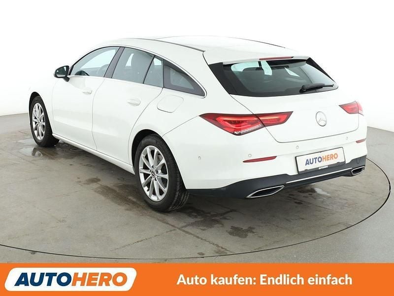 Gebraucht Mercedes CLA180 Shooting Brake Progressive 136 PS (100 kW) 2020 Weiß Kombi