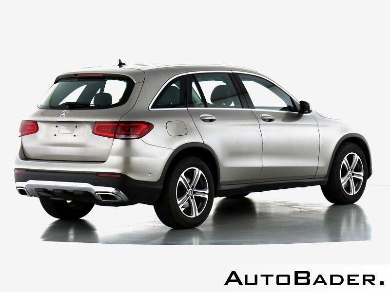 Gebraucht Mercedes GLC220 Exclusive 194 PS (142 kW) 2022 Silber SUV
