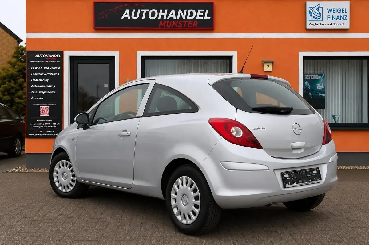 Gebraucht Opel Corsa 80 PS (58 kW) 2008 Silber Kleinwagen