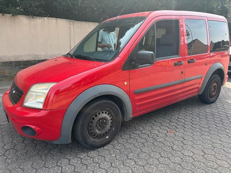Rot Gebraucht 2010 Ford Tourneo Trend Van / Kleinbus | 2.998 € (Superpreis) - Bild 1/4