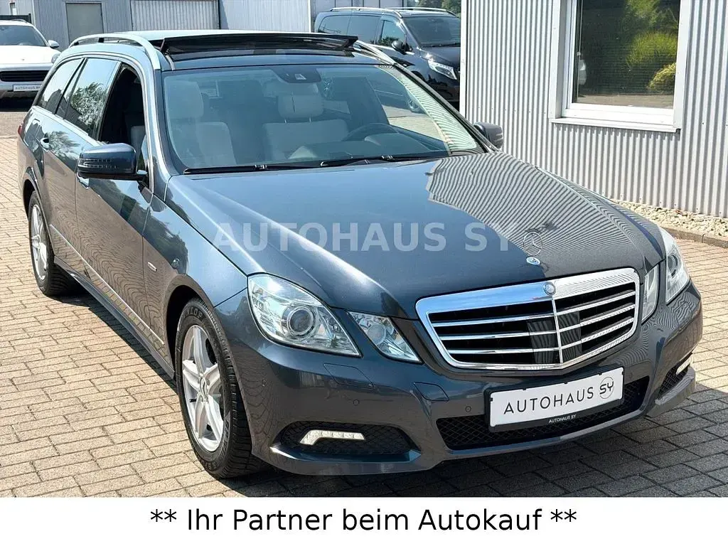 Gebraucht Mercedes E250 Avantgarde 204 PS (150 kW) 2010 Grau Limousine