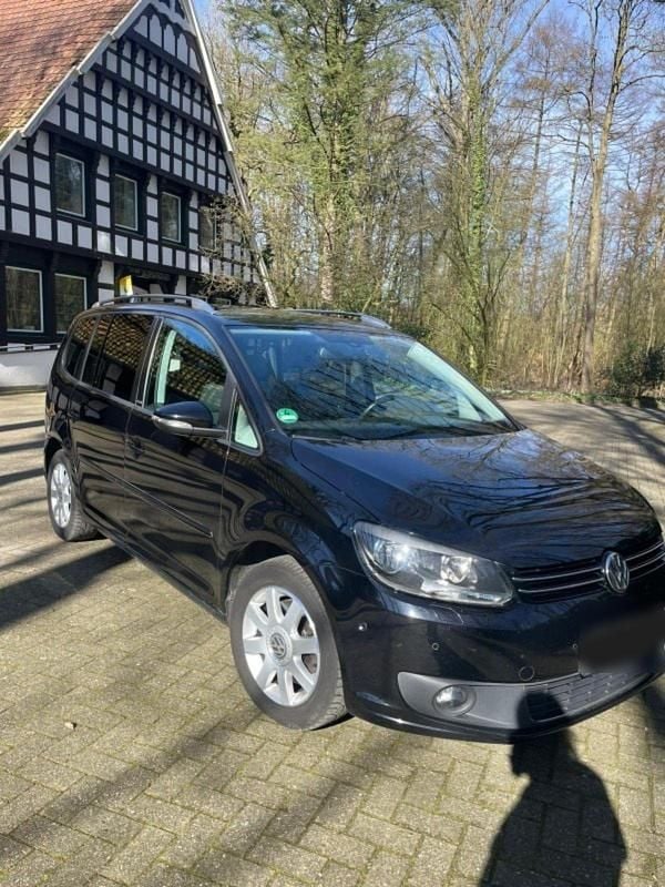 Gebraucht VW Touran Style 140 PS (102 kW) 2012 Schwarz Van / Kleinbus