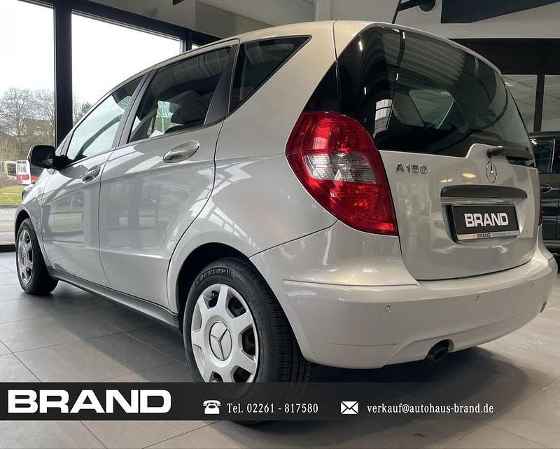 Gebraucht Mercedes A150 95 PS (69 kW) 2009 Silber Limousine