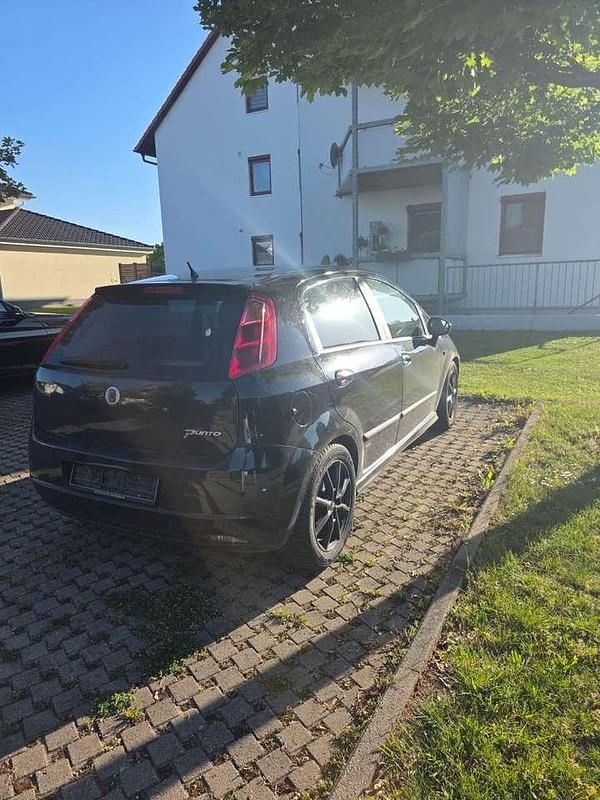 Gebraucht Fiat Punto Dynamic 95 PS (69 kW) 2007 Limousine