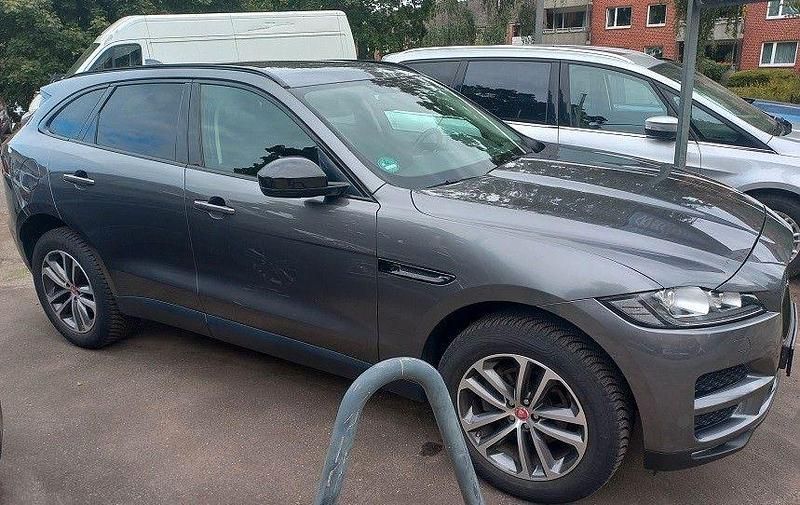 Mid beige Gebraucht 2019 Jaguar F-Pace SUV | 27.900 € (Fairer Preis) - Bild 1/4