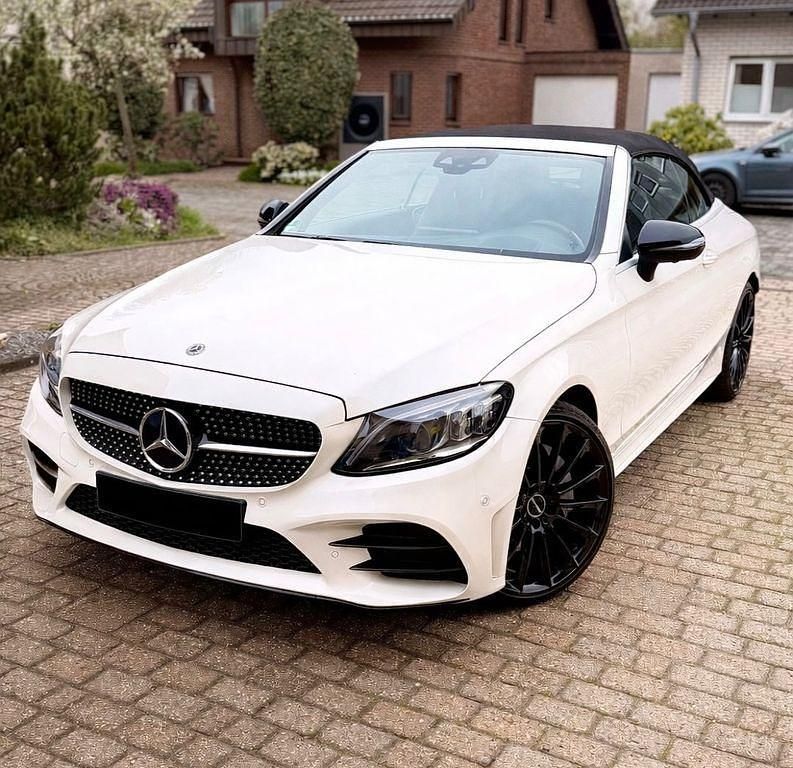 Gebraucht Mercedes C400 AMG line 333 PS (244 kW) 2019 Weiß Cabrio