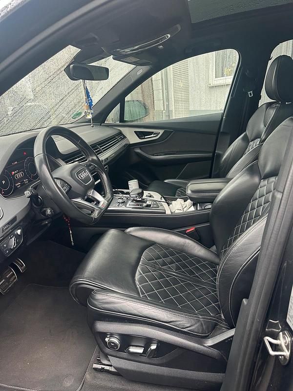 Gebraucht Audi SQ7 Comfort 435 PS (319 kW) 2017 Grau SUV