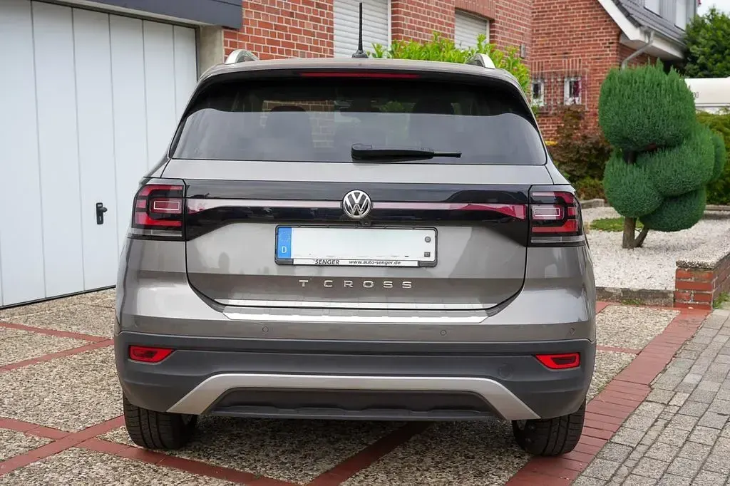 Gebraucht VW T-Cross United 150 PS (110 kW) 2020 Grau SUV