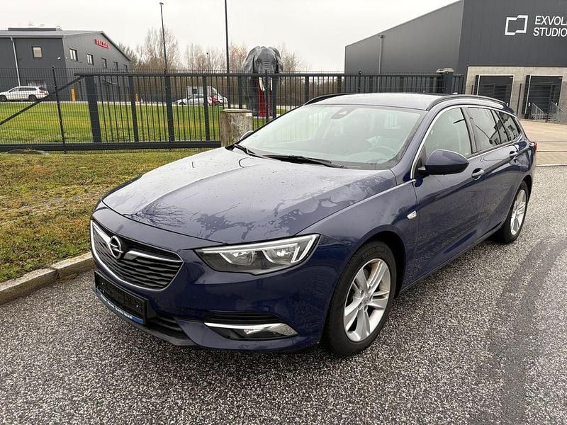 Gebraucht Opel Insignia Selection 170 PS (125 kW) 2017 Blau Limousine