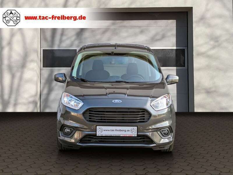 Gebraucht Ford Transit Limited 101 PS (74 kW) 2023 Magneticgrau (metallic) Van / Kleinbus
