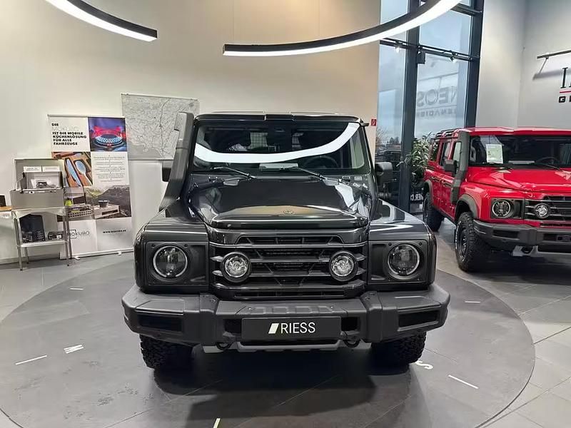 Neu Ineos Grenadier 249 PS (183 kW) 2025 Grau donny grey Kombi