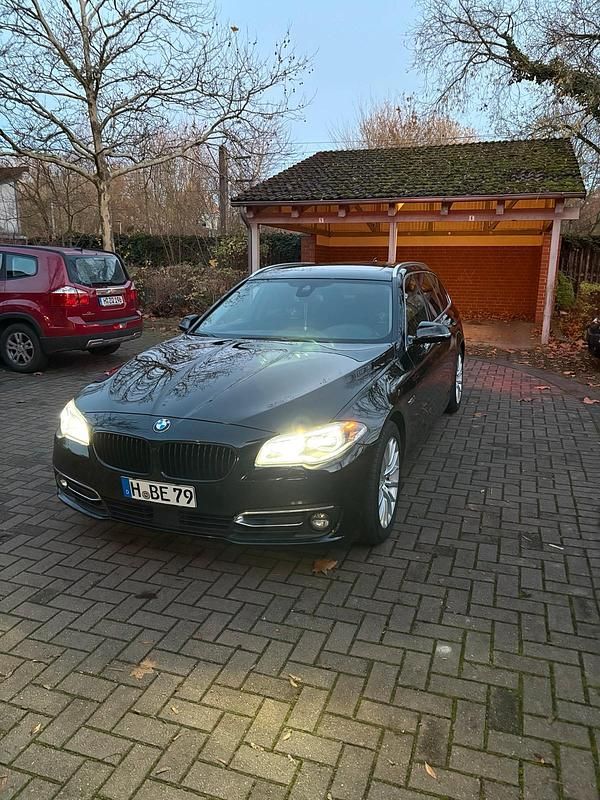 Schwarz Gebraucht 2015 BMW 535 Luxury Line Kombi | 17.500 € (Etwas zu teuer) - Bild 1/4