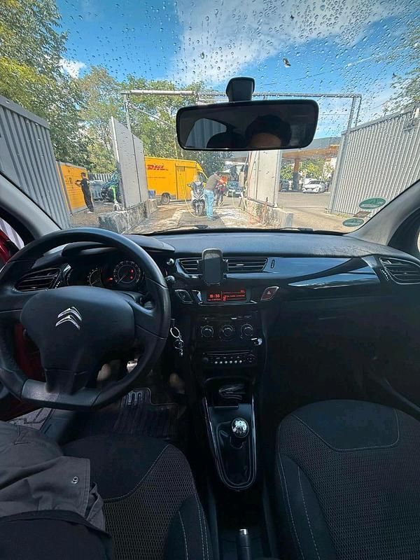 Rot Gebraucht 2012 Citroën C3 Kleinwagen | 2.800 € - Bild 1/4