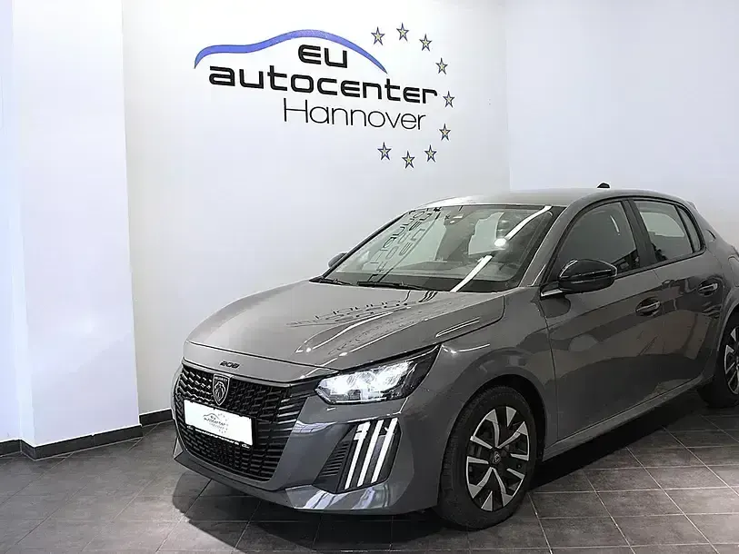 Gebraucht Peugeot 208 Active 101 PS (74 kW) 2024 Grau Kleinwagen