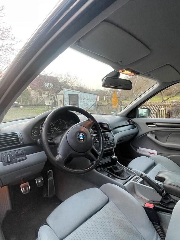 Gebraucht BMW 318 143 PS (105 kW) 2005 Limousine