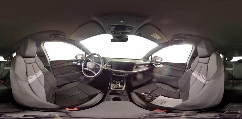 Gebraucht Audi Q4 e-tron Ambiente 210 kW (286 PS) 2025 Gletscherweiß SUV