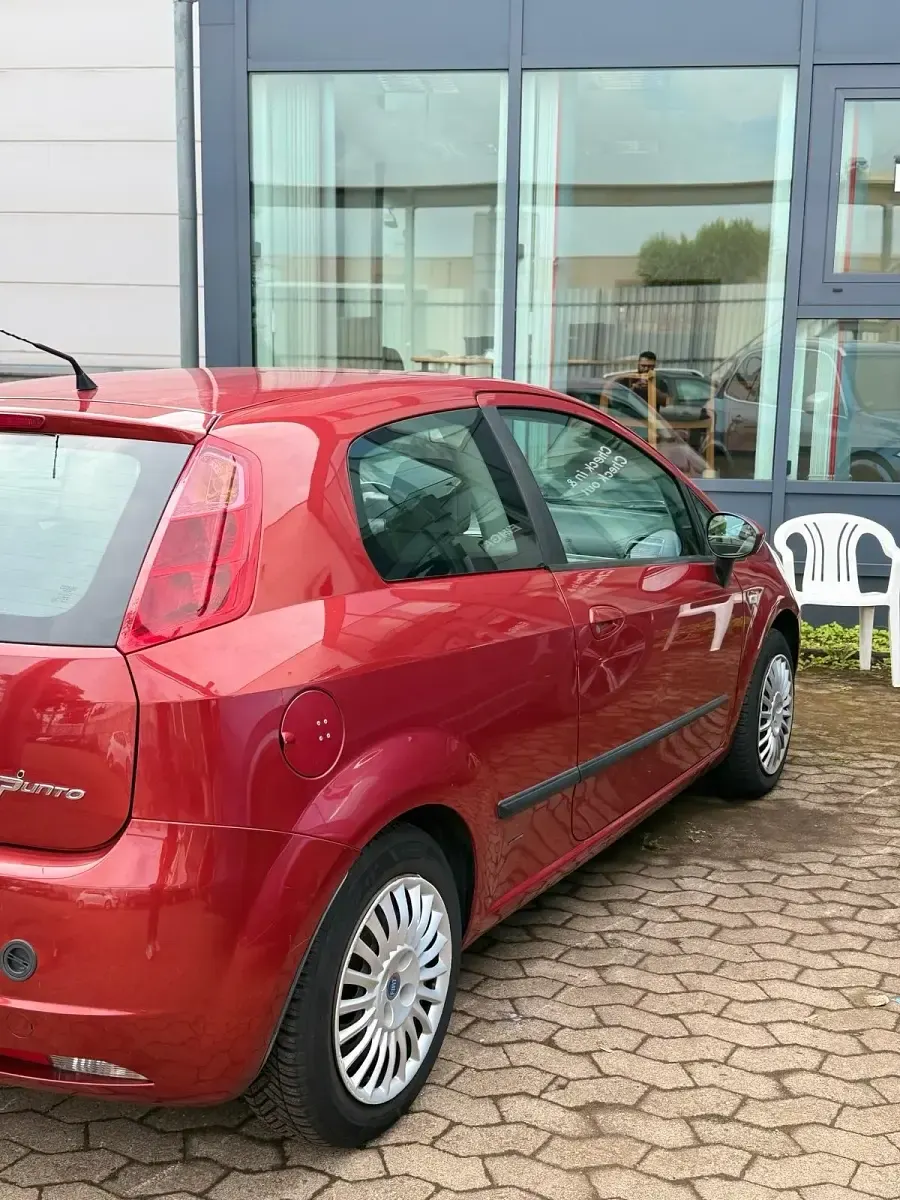 Gebraucht Fiat Punto 77 PS (56 kW) 2007 Rot Kleinwagen