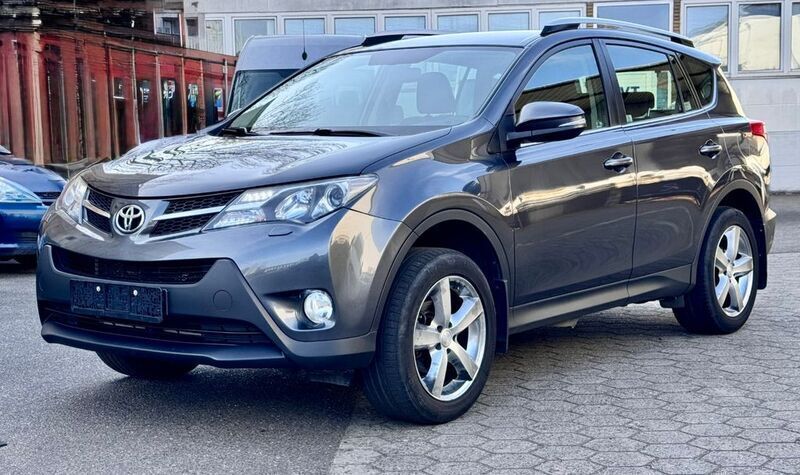 Grau Gebraucht 2014 Toyota RAV4 SUV | 12.800 € (Fairer Preis) - Bild 1/4