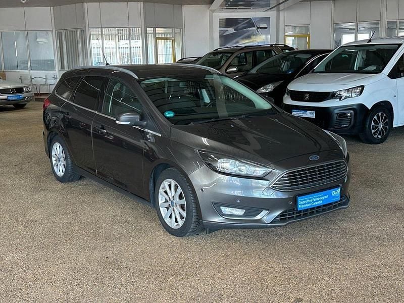 Second-hand Ford Focus Titanium 120 CP (88 kW) 2015 Gri Berlinǎ