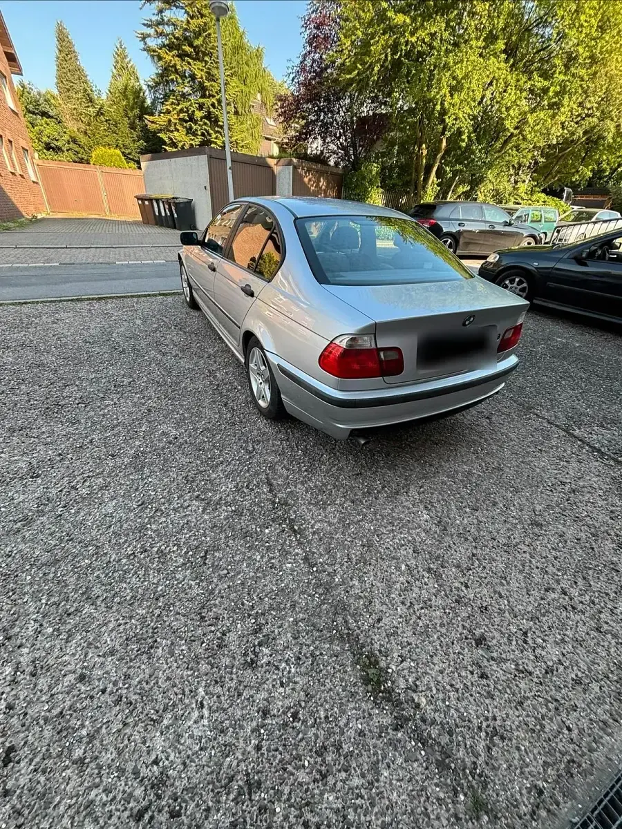 Gebraucht BMW 316 105 PS (77 kW) 2001 Silber Limousine