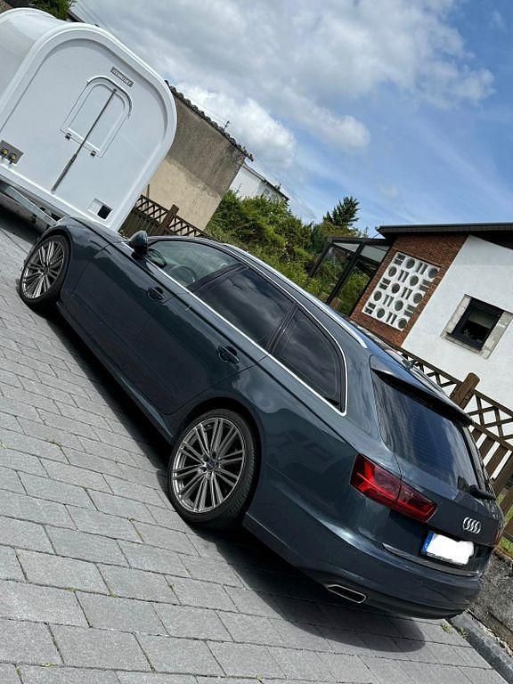 Silber Gebraucht 2015 Audi A6 Kombi | 13.000 € (Fairer Preis) - Bild 1/4