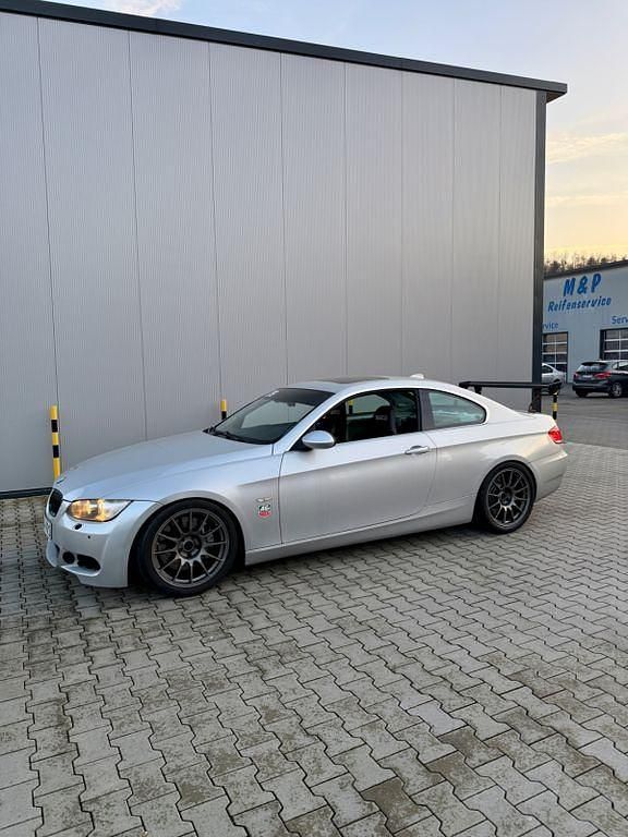 Gebraucht BMW 335 Performance 306 PS (225 kW) 2006 Silber Coupé