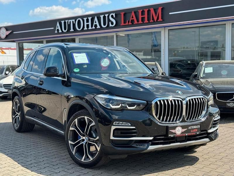 Black sapphire metallic Gebraucht 2019 BMW X5 xLine SUV | 38.990 € (Teuer) - Bild 1/4