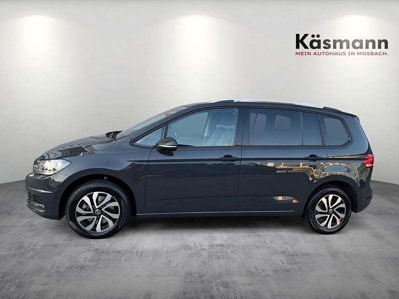 Gebraucht VW Touran Active 150 PS (110 kW) 2023 Uranograu Van / Kleinbus
