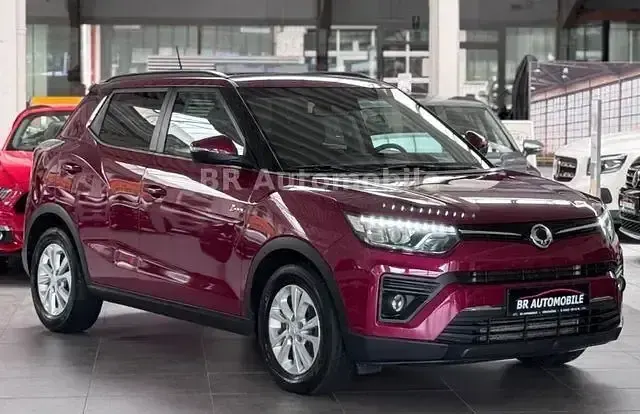 Gebraucht SsangYong Tivoli 163 PS (119 kW) 2019 Rot SUV