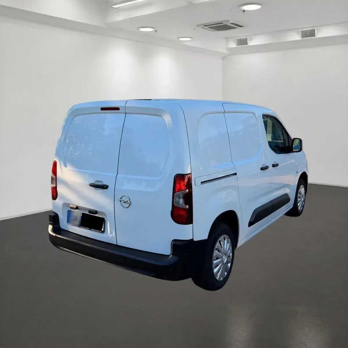 Używany Opel Combo 102 KM (75 kW) 2020 Biały Minivan