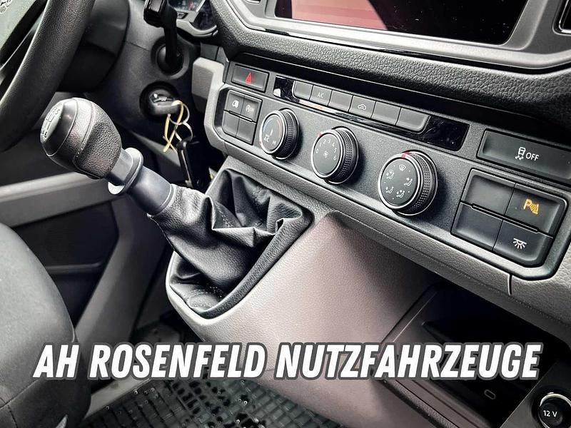 Gebraucht VW Crafter 140 PS (102 kW) 2020 Blau Van