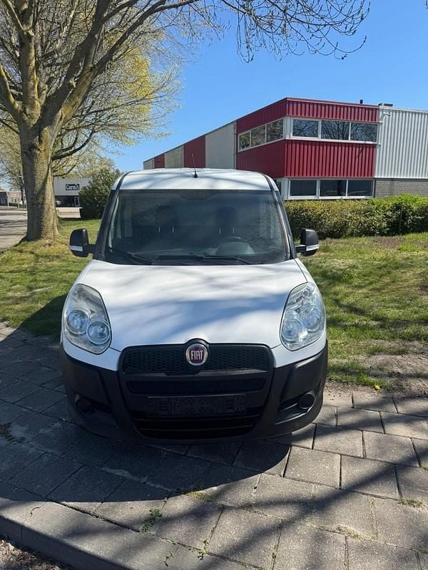 Occasion Opel Combo 95 ch (69 kW) 2012 Blanc Monospace