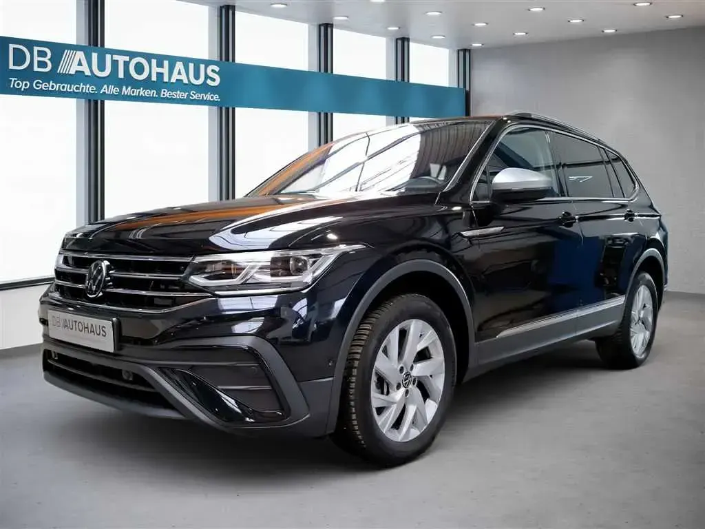 Gebraucht VW Tiguan Allspace Life 200 PS (147 kW) 2024 SUV