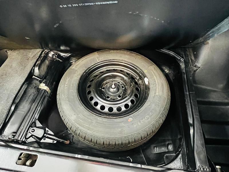 Gebraucht Mercedes E280 1977 Grau Limousine