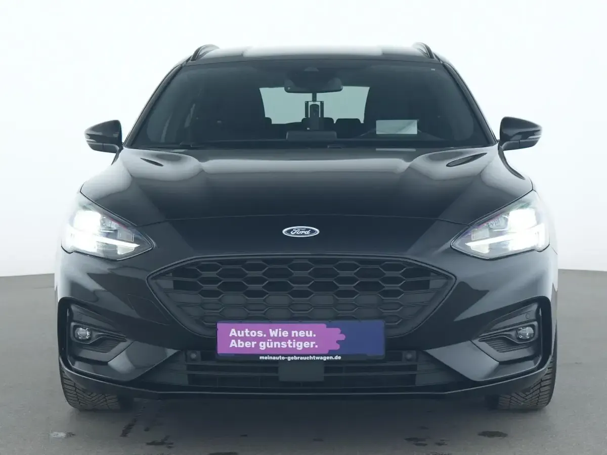 Gebraucht Ford Focus ST-Line 125 PS (91 kW) 2021 Obsidian schwarz Limousine