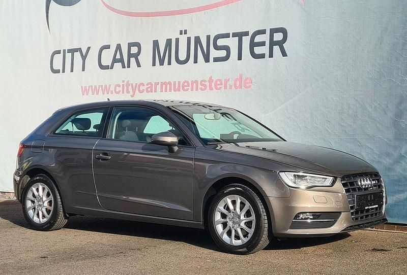 Gebraucht Audi A3 Attraction 110 PS (80 kW) 2015 Grau Limousine