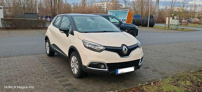 Beige Gebraucht 2015 Renault Captur Intens SUV | 6.000 € (Superpreis) - Bild 1/4