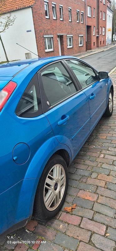 Gebraucht Ford Focus 116 PS (85 kW) 2006 Blau Limousine