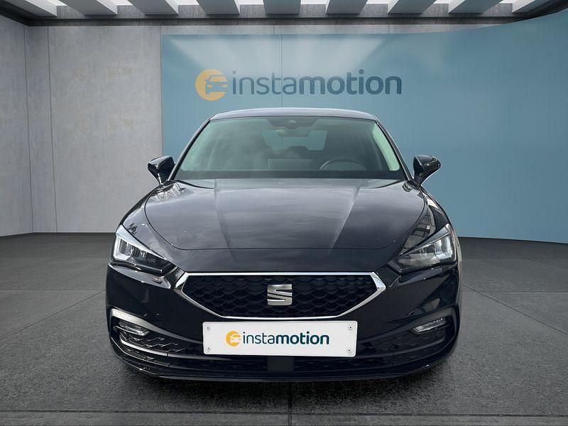 Second-hand Seat Leon 150 CP (110 kW) 2025 Negru Hatchback