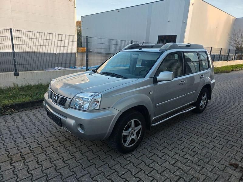 Grau Gebraucht 2004 Nissan X-Trail SUV | 3.990 € (Fairer Preis) - Bild 1/4