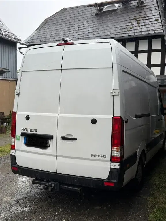 Gebraucht Hyundai H 350 150 PS (110 kW) 2015 Weiß Van