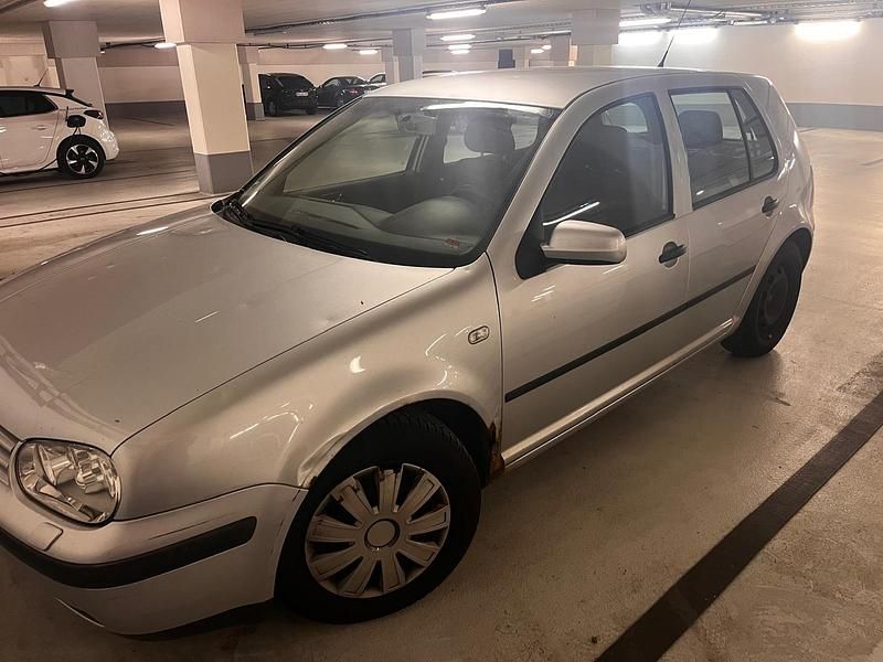 Gebraucht VW Golf IV 75 PS (55 kW) 2003 Silber Limousine