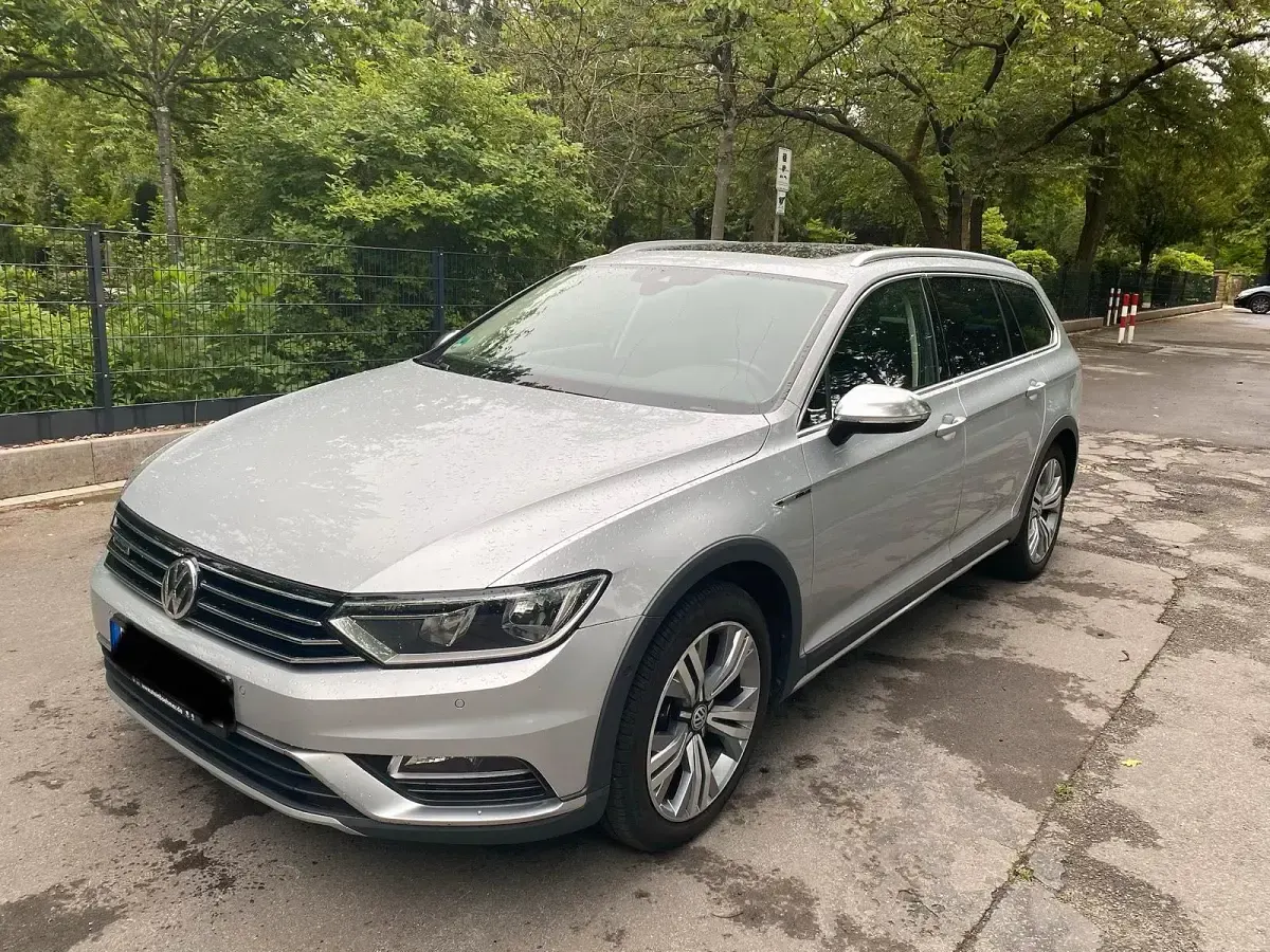 Gebraucht VW Passat Alltrack 190 PS (139 kW) 2017 Silber Kombi