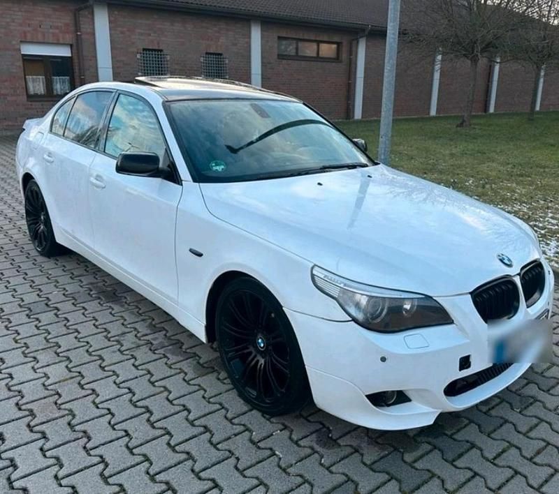 Weiß Gebraucht 2005 BMW 525 Limousine | 2.300 € (Superpreis) - Bild 1/4