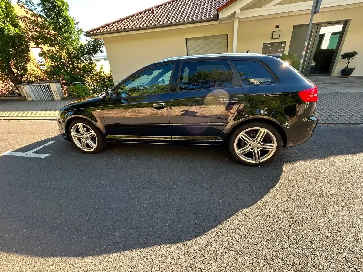Gebraucht Audi A3 S-Line 140 PS (102 kW) 2011 Schwarz Kleinwagen