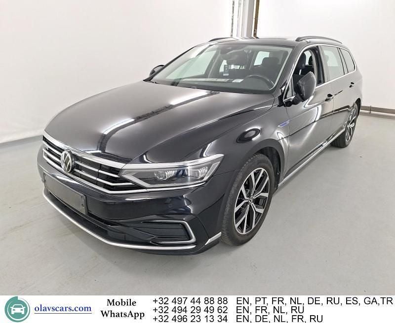 Gebraucht VW Passat Sport 156 PS (114 kW) 2020 Grau Limousine