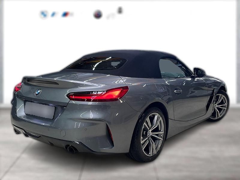Gebraucht BMW Z4 Efficient Dynamics 258 PS (189 kW) 2025 Grau metallic Cabrio