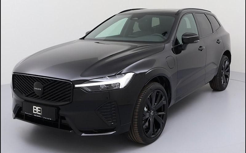 Neu Volvo XC60 Plus 455 PS (334 kW) 2025 Onyx schwarz SUV