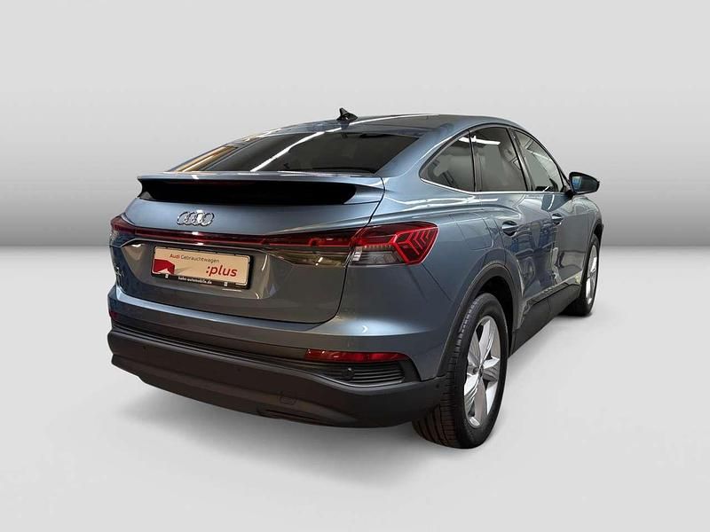 Gebraucht Audi Q4 e-tron 150 kW (204 PS) 2022 Geysirblau metallic SUV